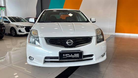 NISSAN SENTRA 2.0 SL 16V FLEX 4P AUTOMÁTICO NISSAN SENTRA 2.0 SL 16V FLEX 4P AUTOMÁTICO